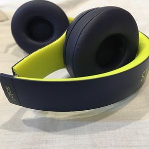 Beats by Dr Dre Solo 3 wireless headphones